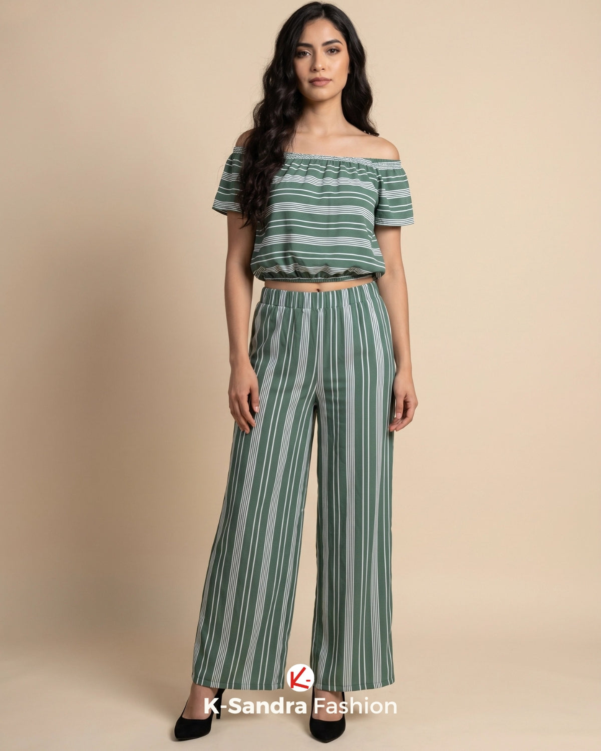 Conjunto de Dos Piezas Rayas - Estilo, Frescura y Silueta Estilizada